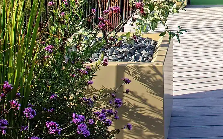 tree square planter detail